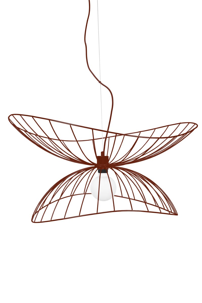 Ray Ø70 borgoña Lámpas de techo De Globen Lighting - Las dos pantallas se pueden colocar de varias maneras: apiladas una sobre otra o montadas una dentro de la otra para crear una l&aacute;mpara colgante m&aacute;s baja.