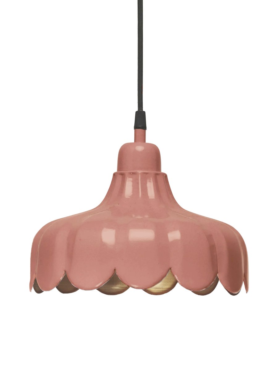 Wells Ø24 rosa oscuro lámpara de ventana De PR Home - La l&aacute;mpara de ventana met&aacute;lica Wells aporta un toque fresco y rom&aacute;ntico a tu hogar.