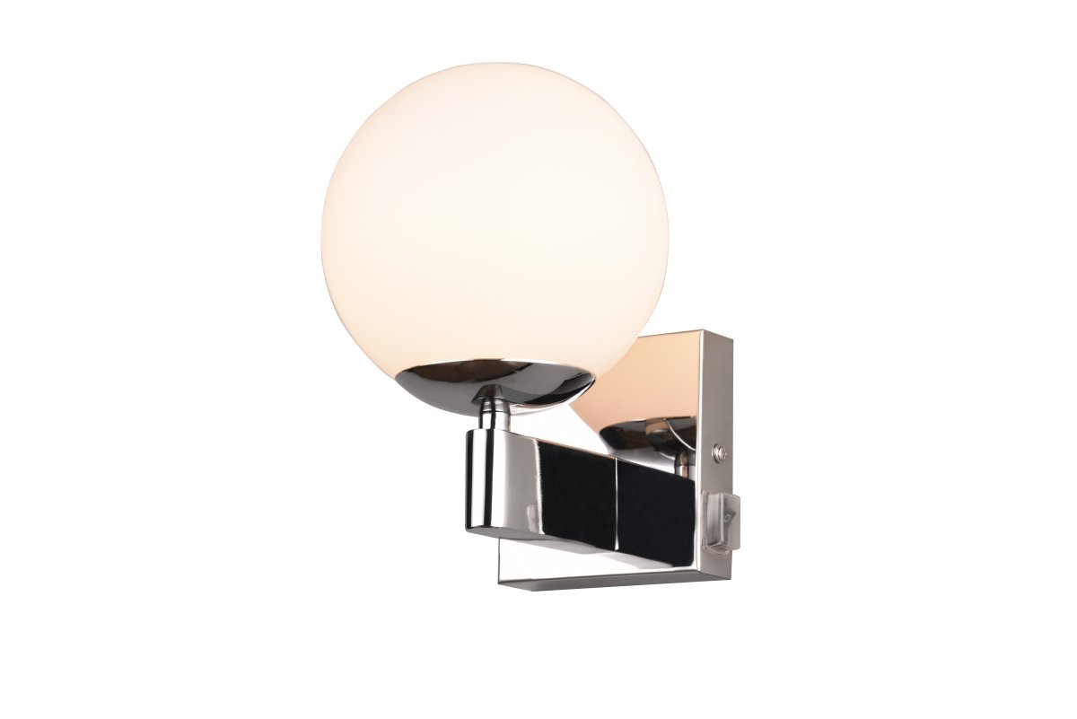 Kula Cromo lámpara de baño De Trio Lighting - Transforma tu baño en un oasis de tranquilidad donde podrás disfrutar de un baño de burbujas o un tratamiento de belleza en un ambiente agradable.