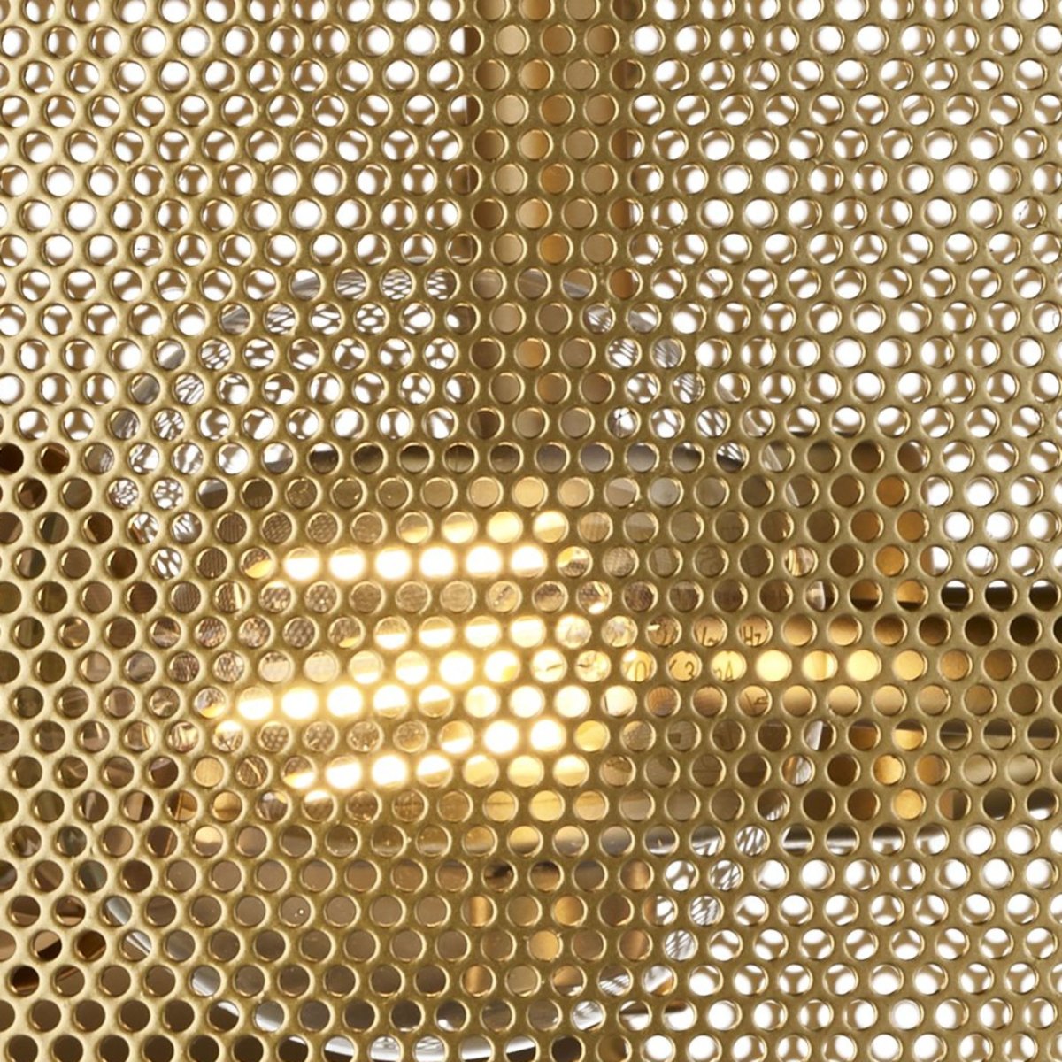 Fishnet Ø45 Oro mate plafón De Searchlight - Esta impresionante lámpara de techo de rejilla dorada encierra tres fuentes de luz en una hermosa y decorativa jaula de rejilla.