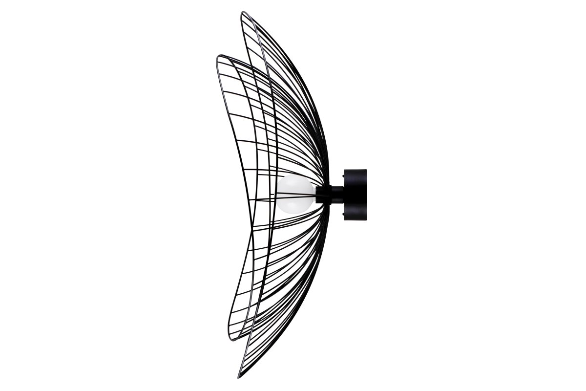 Ray Ø85 Negro lámpara de pared De Globen Lighting - La lámpara se puede montar tanto en el techo como en la pared, lo que la hace versátil.