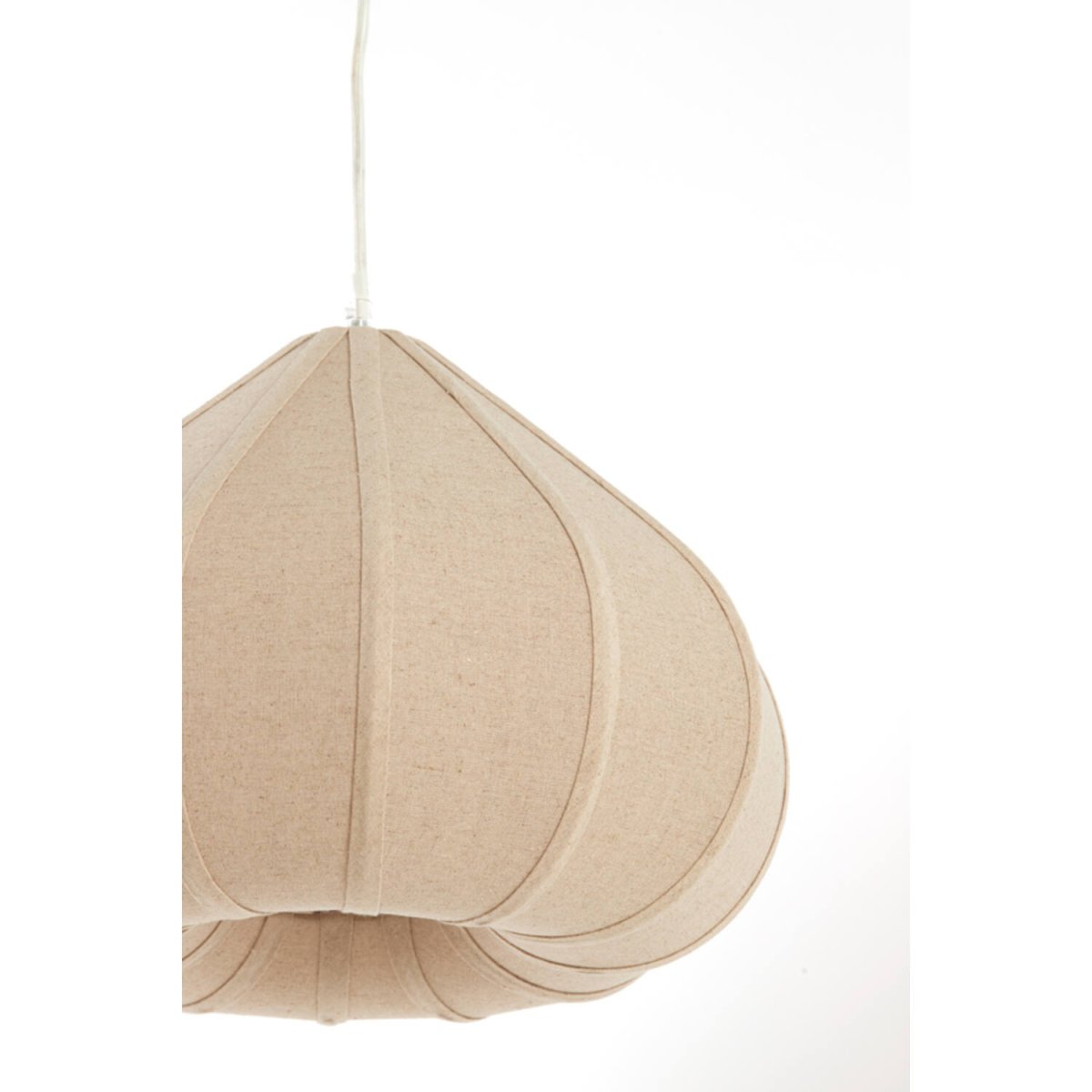 Zubeda Ø40 Marrón Lámpas de techo De Light & Living - Su forma suave y org&aacute;nica crea un ambiente c&aacute;lido y se integra a la perfecci&oacute;n tanto en ambientes modernos como r&uacute;sticos.