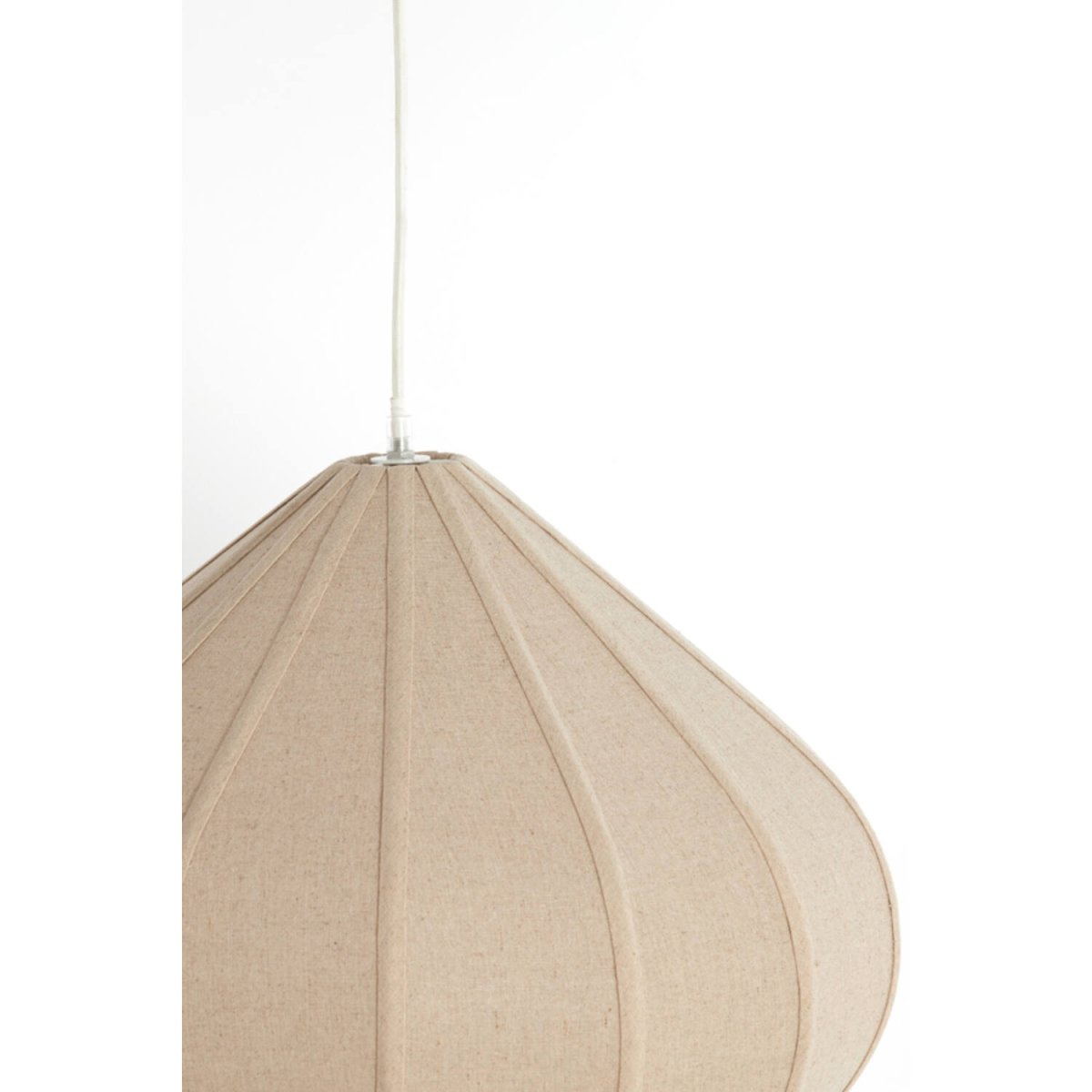 Zubeda Ø60 Marrón Lámpas de techo De Light & Living - Su forma suave y orgánica crea un ambiente cálido y se integra a la perfección tanto en ambientes modernos como rústicos.
