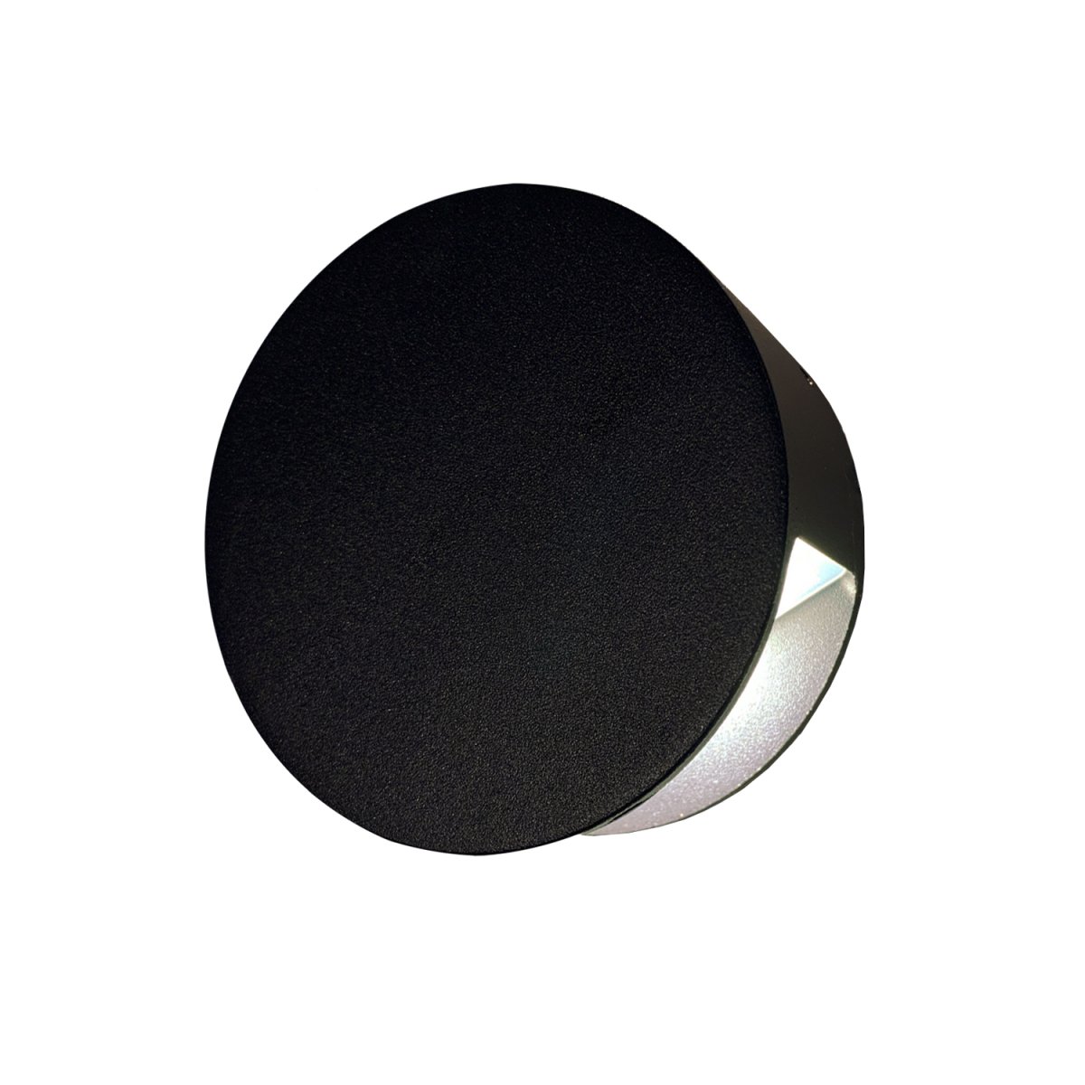 Nero Negro De Lightson - Nero es una lámpara elegante que se puede montar fácilmente en una pared, una cerca o un poste.