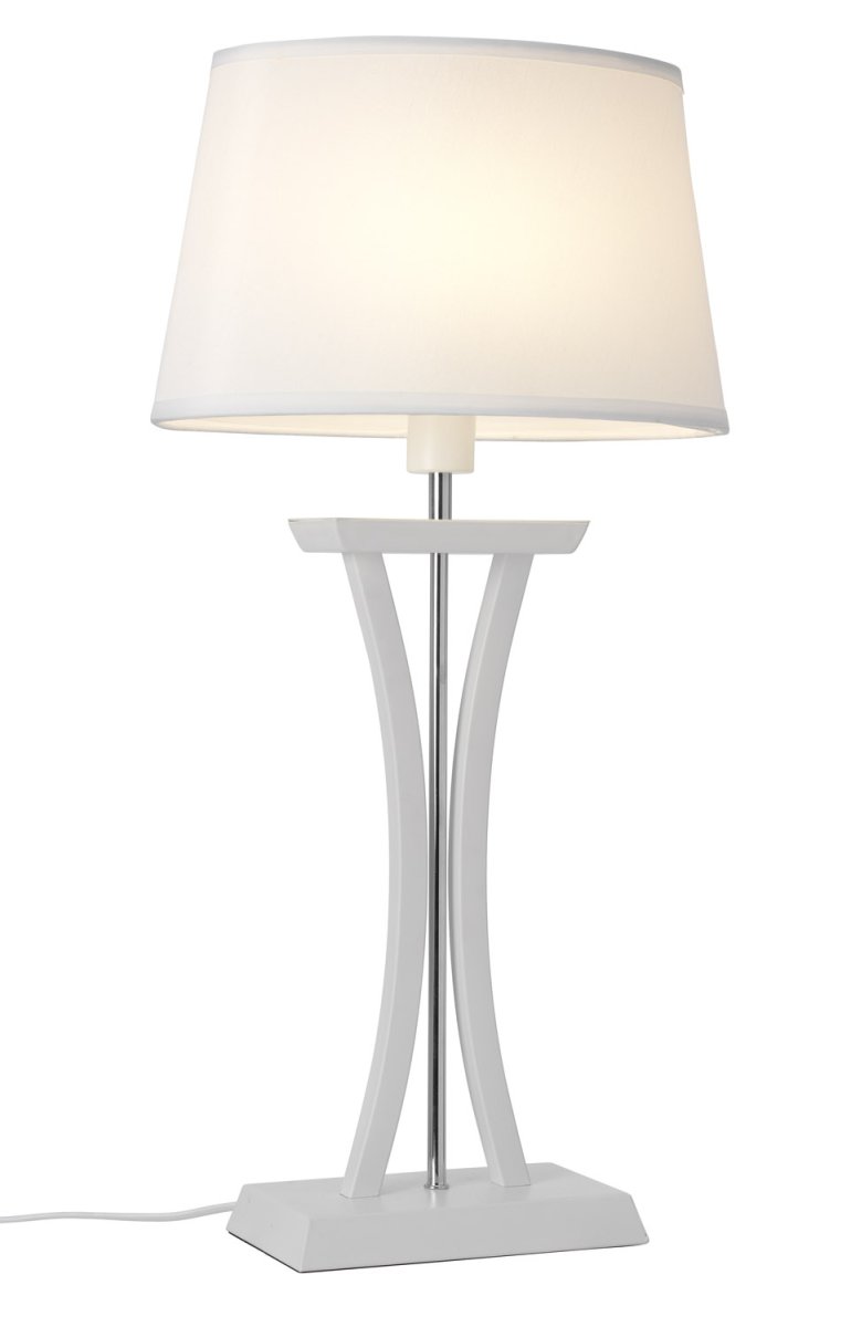 New Chelsea 60cm Blanco lámpara de mesa De Cottex - Nueva lámpara de mesa Chelsea XL de madera blanca&auml; con detalles cromados y una elegante pantalla ovalada que proporciona una iluminación suave y agradable.