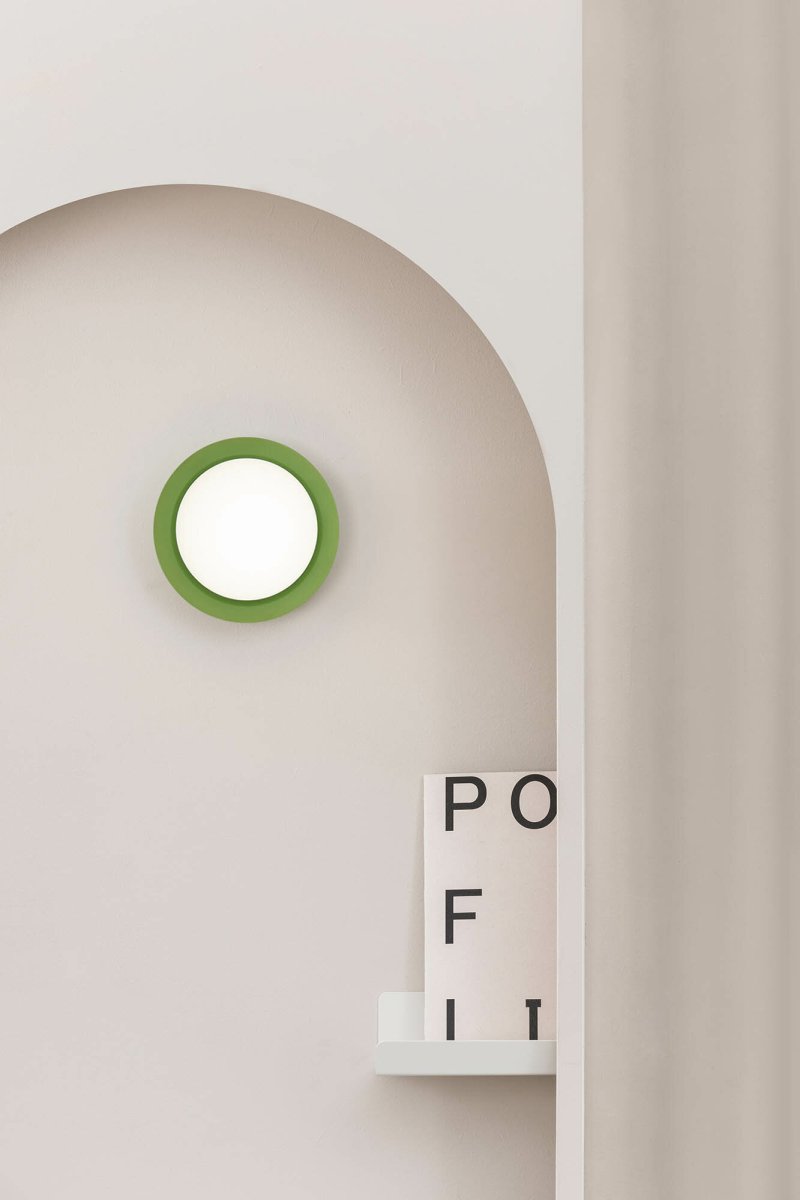 May Ø12 Verde lámpara de baño De Faro Barcelona - Con su acabado verde, su c&aacute;lida distribuci&oacute;n de luz y su grado de protecci&oacute;n IP44, se integra a la perfecci&oacute;n en salones y ba&ntilde;os.