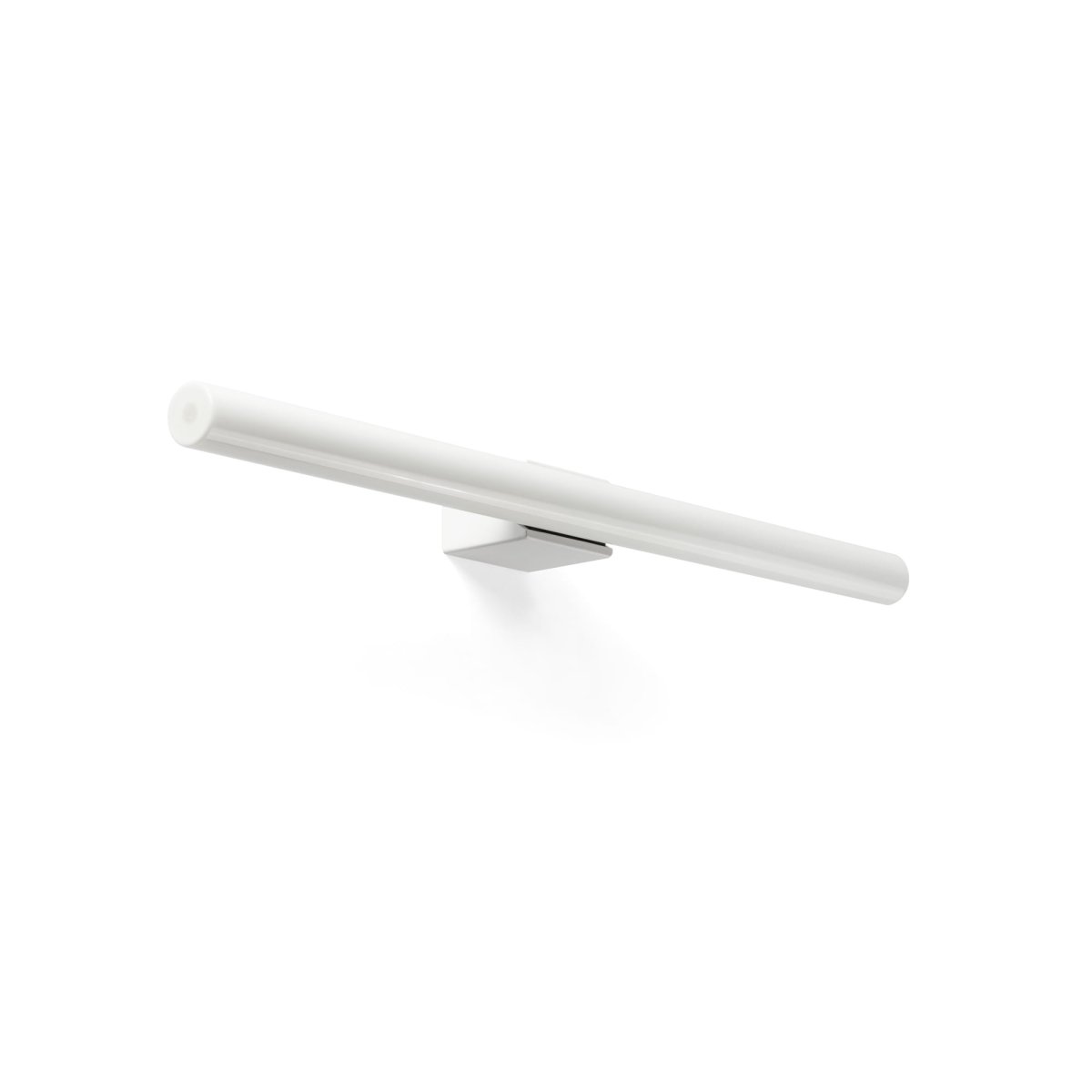 Calma 50cm Blanco lámpara de baño De Faro Barcelona - Calma es un aplique blanco ideal para la iluminaci&oacute;n general de cocinas, pasillos o zonas de paso.