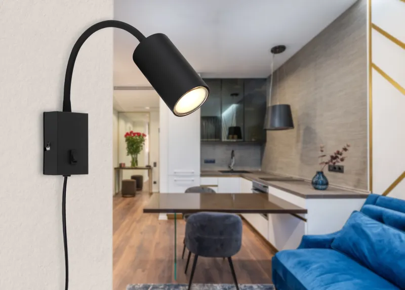 Robby Negro lámpara de lectura De Globo Lighting - Robby &auml;r en klassisk, kompakt v&auml;gglampa tillverkad i plast och mattsvart metall, vilket ger en stilren och modern look.