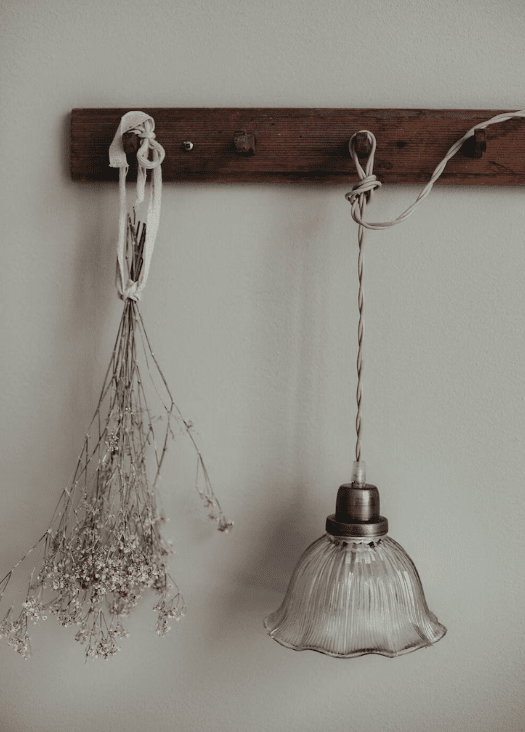 Greta Ø18 Transparente lámpara de ventana De Strömshaga - Queda bonita como lámpara de ventana o, por qué no, encima de una mesa auxiliar en la sala de estar o el pasillo.