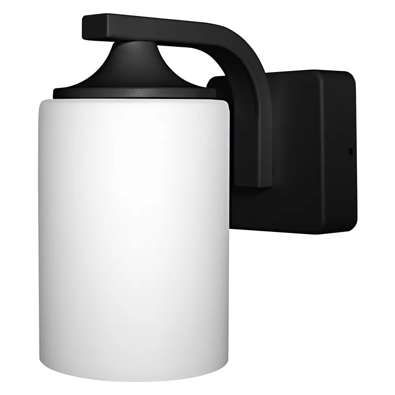 Lantern Cylinder Negro lámpara de exterior De Ledvance - Est&aacute; fabricado en aluminio fundido a presi&oacute;n para una alta durabilidad y cuenta con un difusor de vidrio templado esmerilado que proporciona una luz suave y agradable.