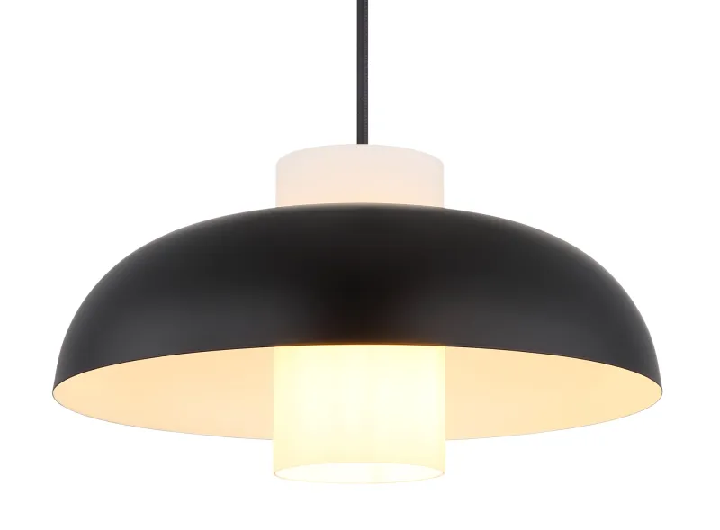 Lowe Ø38 Negro Lámpas de techo De Globo Lighting - Den runda sk&auml;rmen i mattsvart metall ger ett elegant och tidl&ouml;st uttryck, medan den cylinderformade sk&auml;rmen i opalglas sprider ett mjukt och behagligt ljus.