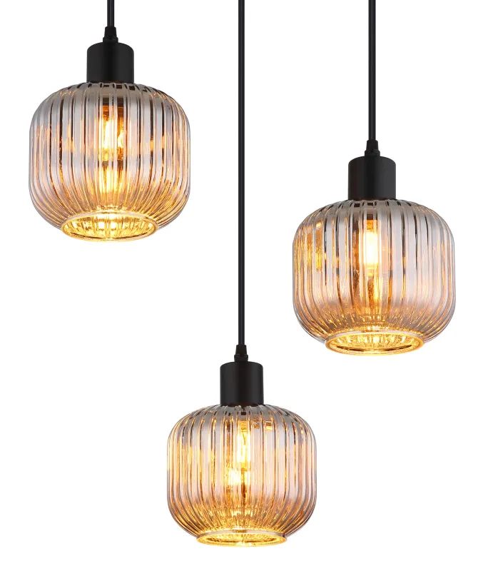Tom Ø42 Color humo Lámpas de techo De Globo Lighting - Den mattsvarta metallen ger ett modernt uttryck och passar perfekt in i olika inredningsstilar.
