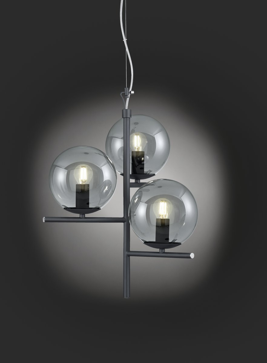 Pure Ø40 Color humo Lámpas de techo De Trio Lighting - La combinación de colores atemporal de negro mate y vidrio ahumado se adapta perfectamente a todos los estilos de vida.