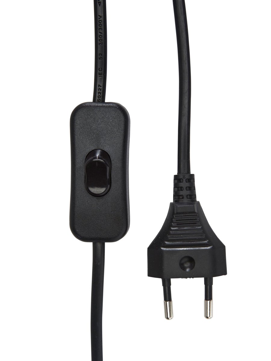 August Ø25 Negro lámpara de ventana De PR Home - La l&aacute;mpara se entrega con un cable textil negro de 3 metros de largo y tiene un enchufe de pared y un interruptor de encendido.