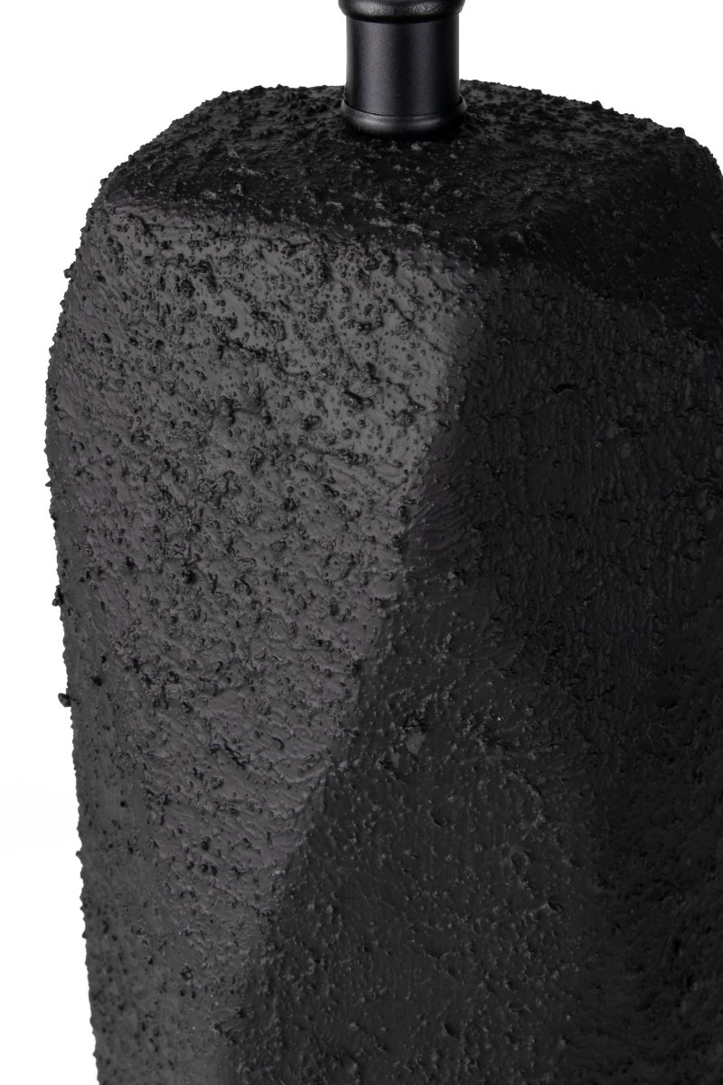 Massi 56cm Negro lámpara de mesa De Globen Lighting - La pantalla de algod&oacute;n blanco tiene un di&aacute;metro inferior de 40 cm, un di&aacute;metro superior de 5 cm y una altura de 14 cm.