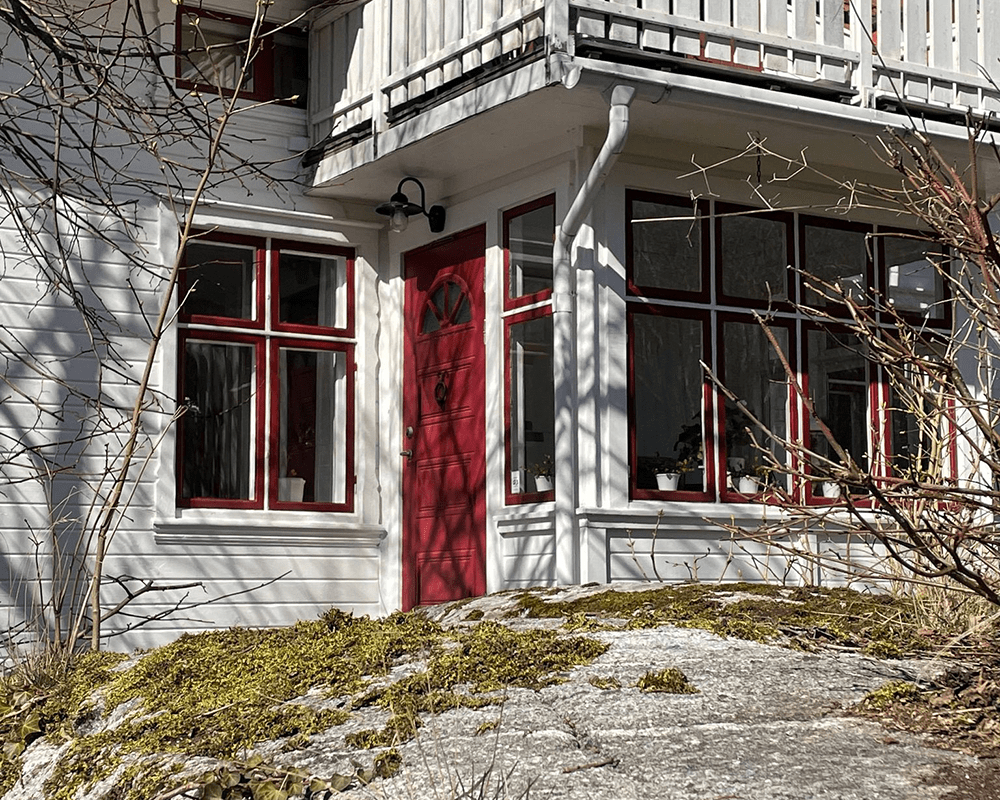 Nisse Cobre oxidado lámpara de exterior De Westal - Nisee es una lámpara de pared clásica para exteriores que combina un diseño atemporal con materiales de alta calidad.