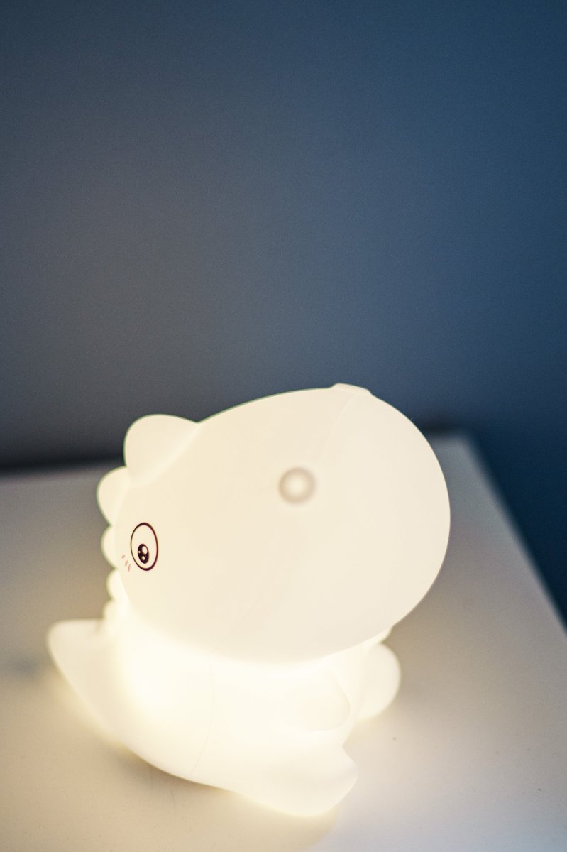 Dinosaur Blanco lámpara infantil De Star Trading - La batería se carga en aproximadamente 2,5 a 3 horas y proporciona entre 9 y 10 horas de luz.