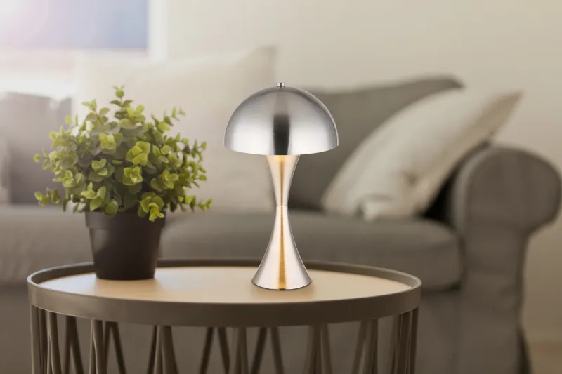 Dima 36cm Níquel lámpara de mesa De Globo Lighting - Perfekt f&ouml;r moderna milj&ouml;er, d&auml;r den ger en sofistikerad touch samtidigt som den sprider behagligt ljus.