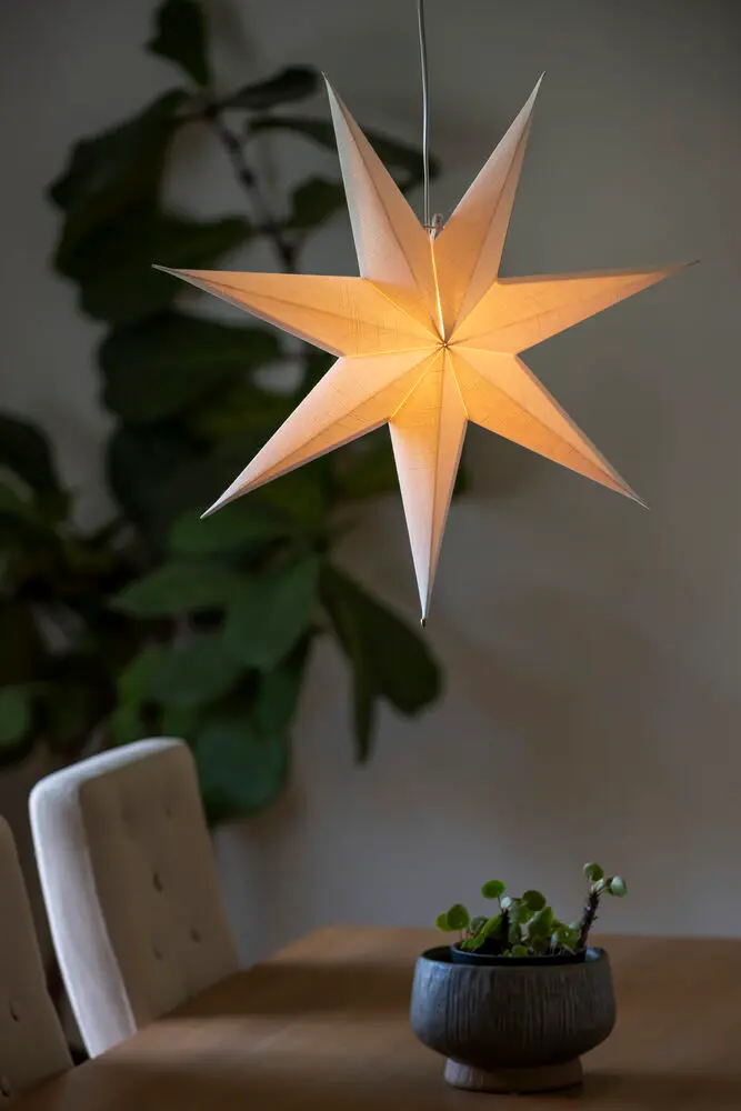 Estrella De Papel Ø78 Blanco De Konstsmide - Hermosa estrella de papel en blanco cl&aacute;sico, 60 cm de di&aacute;metro: una elegante decoraci&oacute;n navide&ntilde;a con un toque r&uacute;stico.