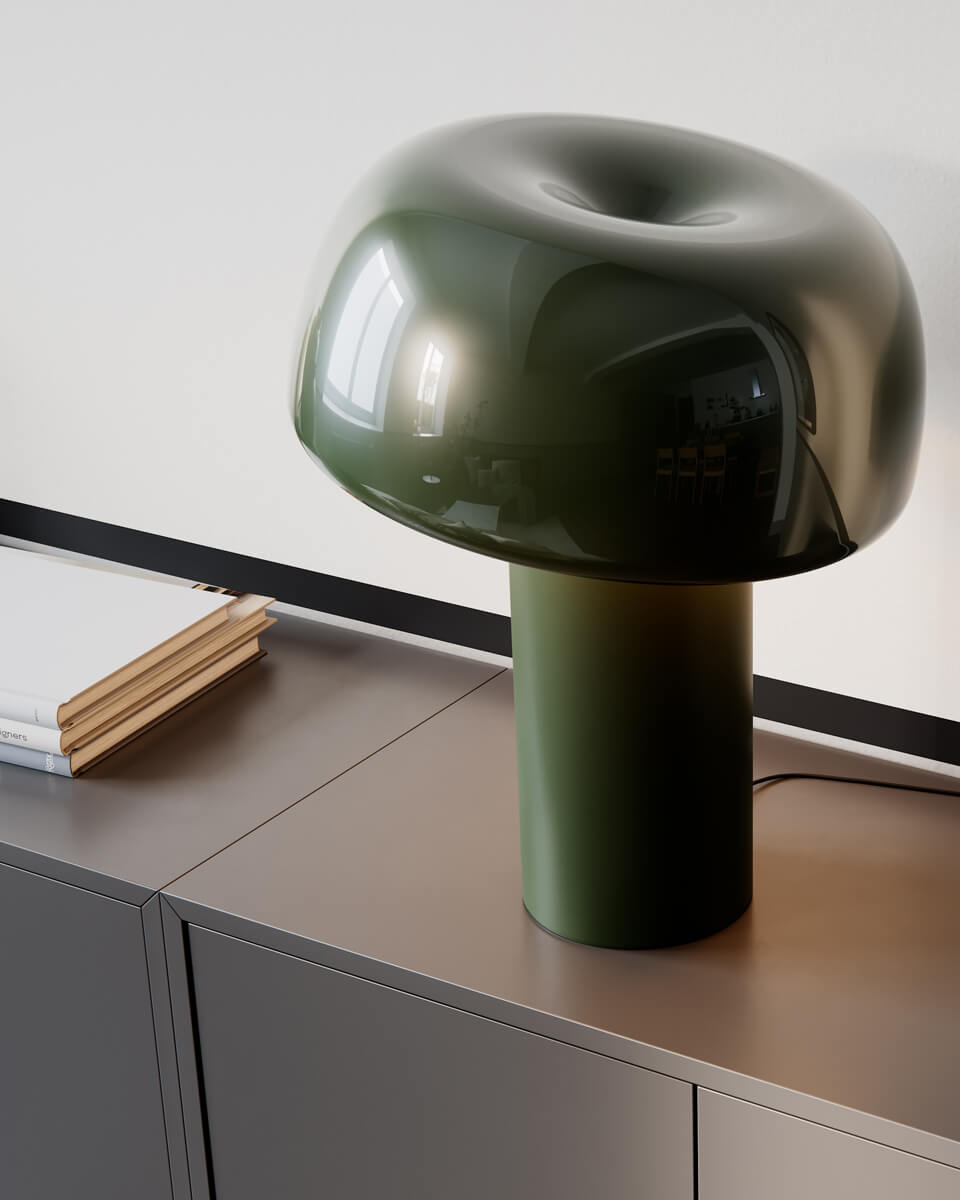 Lean on Me 40cm Verde oscuro lámpara de mesa De By Rydéns - La l&aacute;mpara est&aacute; hecha de metal, con la base de la l&aacute;mpara con un acabado mate y la pantalla con un acabado brillante, creando un hermoso contraste.