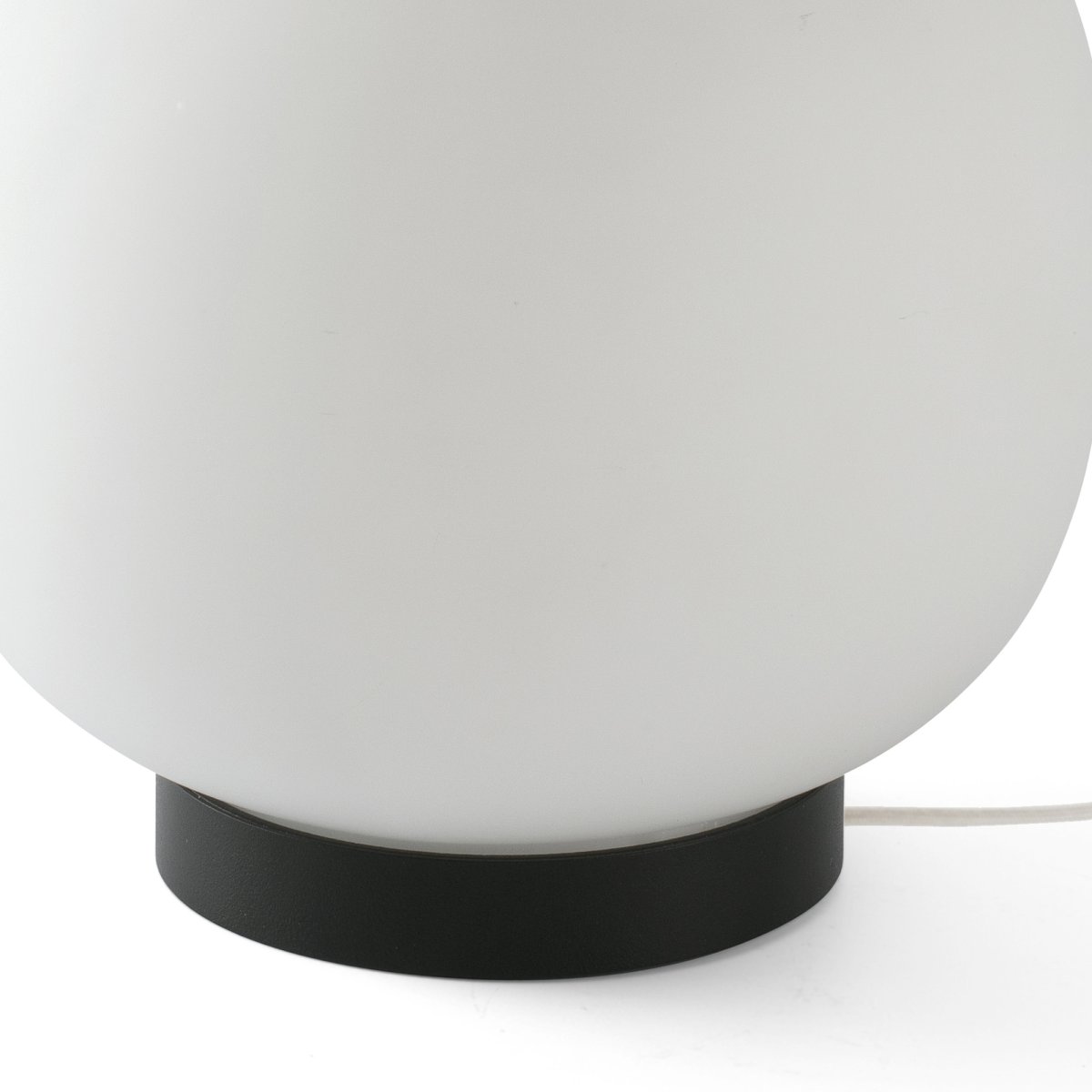 Amelia 22cm Blanco lámpara de mesa De Faro Barcelona - Gracias a su dise&ntilde;o ligero y elegante, Amelia es perfecta como iluminaci&oacute;n ambiental en el sal&oacute;n, el dormitorio o el &aacute;rea de trabajo.