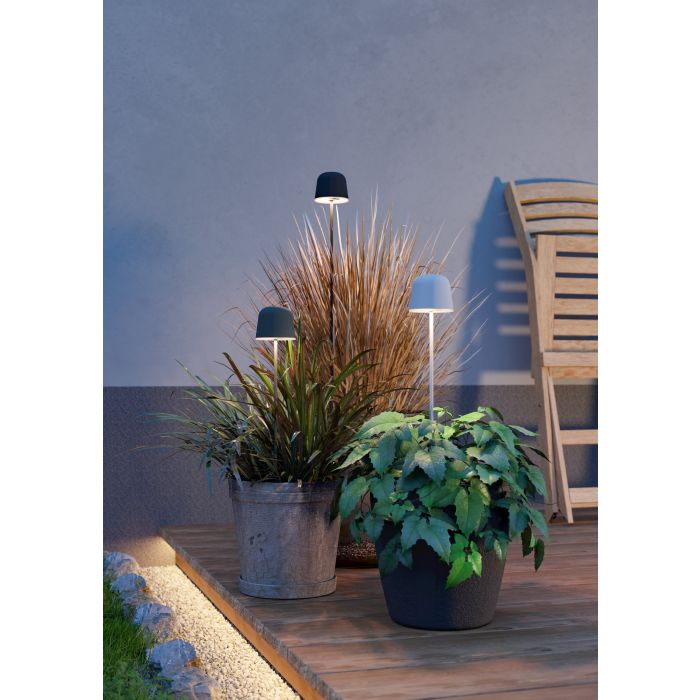 Mannera 20cm Verde portátil De Eglo - La l&aacute;mpara tiene un dise&ntilde;o elegante y crea una atm&oacute;sfera atmosf&eacute;rica dondequiera que la coloques.