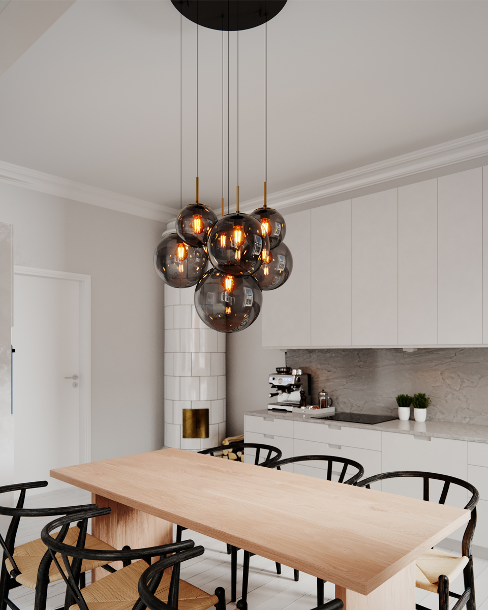 Laura Ø53 Gris humo Lámpas de techo De By Rydéns - Est&aacute; equipado con siete c&uacute;pulas de cristal gris claro de diferentes tama&ntilde;os y f&aacute;ciles de montar.