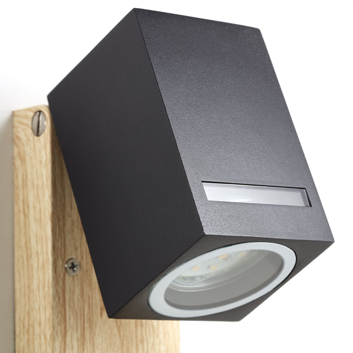 Galeni Naturaleza lámpara de exterior De Brilliant - Cuenta con un foco orientable y un sensor de movimiento incorporado que se puede ajustar en sensibilidad, luz y tiempo, lo que lo hace funcional y práctico.
