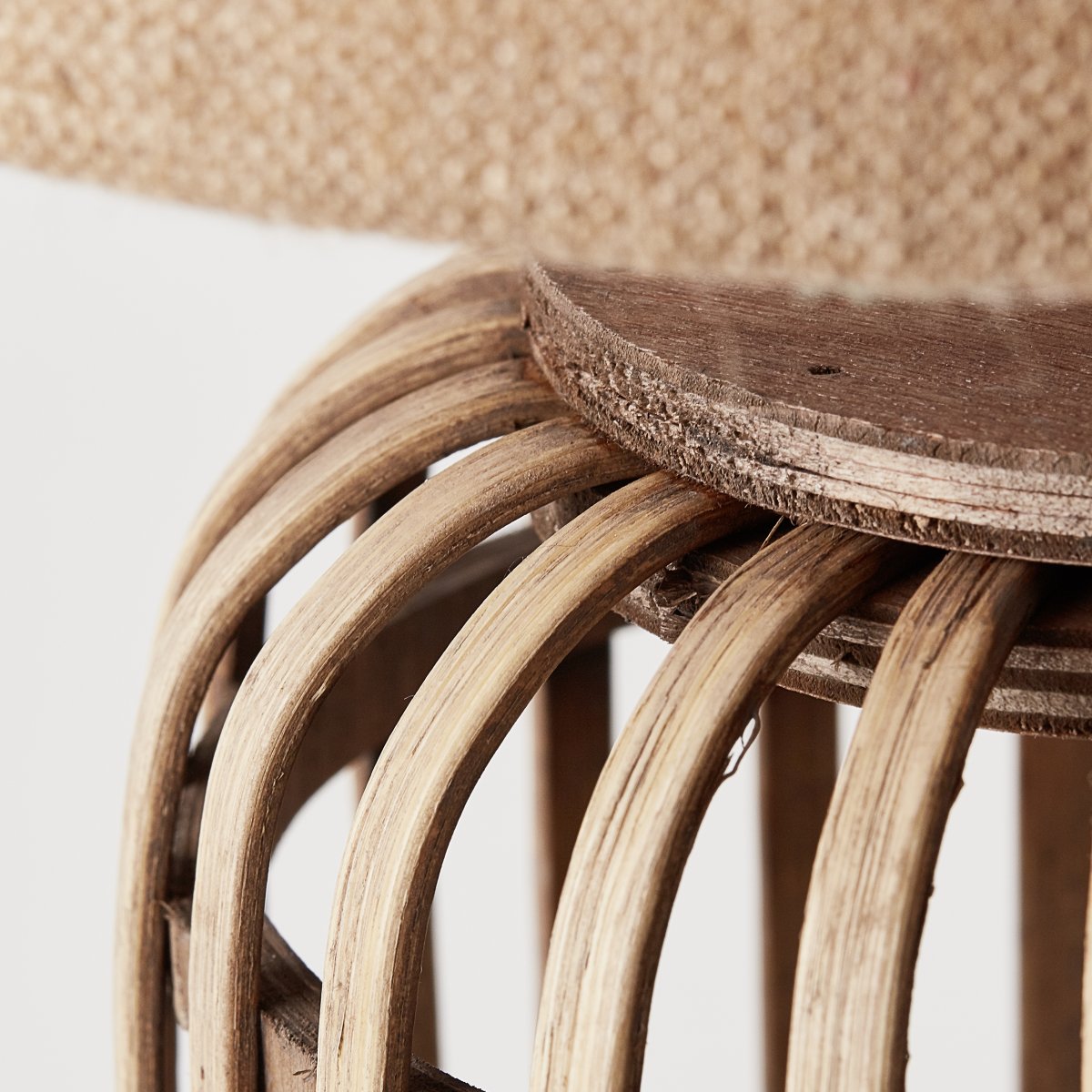 Woodrow 43cm Naturaleza lámpara de mesa De Brilliant - La lámpara de mesa Woodrow, con su diseño moderno, encaja bien en el salón y se convierte en un elemento decorativo.