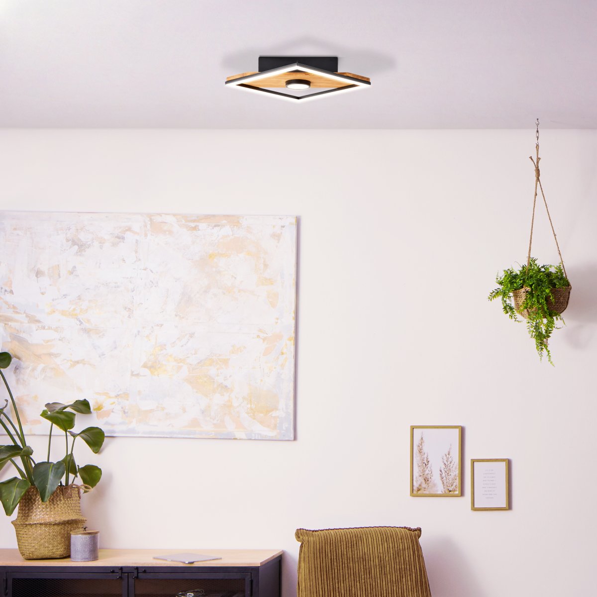 Woodbridge 25cm Madera plafón De Brilliant - Los componentes de madera cuentan con la certificaci&oacute;n FSC, lo que significa que proceden de bosques gestionados de forma sostenible donde la protecci&oacute;n del medio ambiente y las condiciones de trabajo seguras son las m&aacute;ximas prioridades.