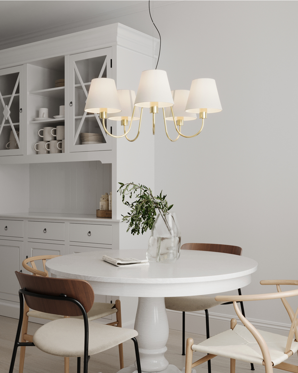 Lynx Ø75 Latón Lámpas de techo De By Rydéns - Con un impresionante di&aacute;metro de 75 cm, Lynx es un mueble de gran tama&ntilde;o que se convertir&aacute; en el centro de atenci&oacute;n de cualquier habitaci&oacute;n.