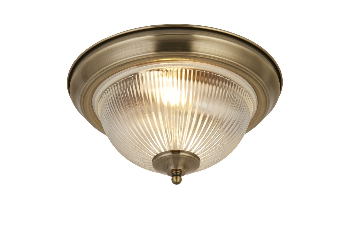 American Diner Ø30 Latón antiguo lámpara de baño De Searchlight - Esta l&aacute;mpara de techo de lat&oacute;n antiguo a&ntilde;ade un toque cl&aacute;sico y elegante a su ba&ntilde;o.