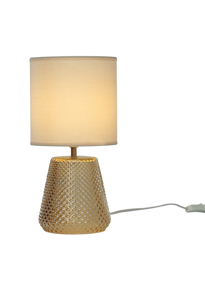 Alissa 35cm Ámbar lámpara de mesa De Aneta Lighting - Su base de vidrio &aacute;mbar con una hermosa textura y acabado de espejo, y su pantalla de tela beige, proyectan una luz suave y agradable.