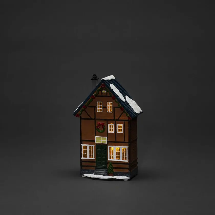 3 Casas Pequeñas Marrón De Konstsmide - Tiempo de combusti&oacute;n de hasta 62 horas con funcionamiento a bater&iacute;a.