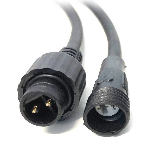 Adaptador De Antiguo A Nuevo, Nuevo Conector Macho Negro De Lightson - 15 cm) con el nuevo enchufe y la toma antigua si, por ejemplo, desea enchufar un nuevo transformador en cables antiguos o conectar una l&aacute;mpara antigua a conexiones libres en cables nuevos.
