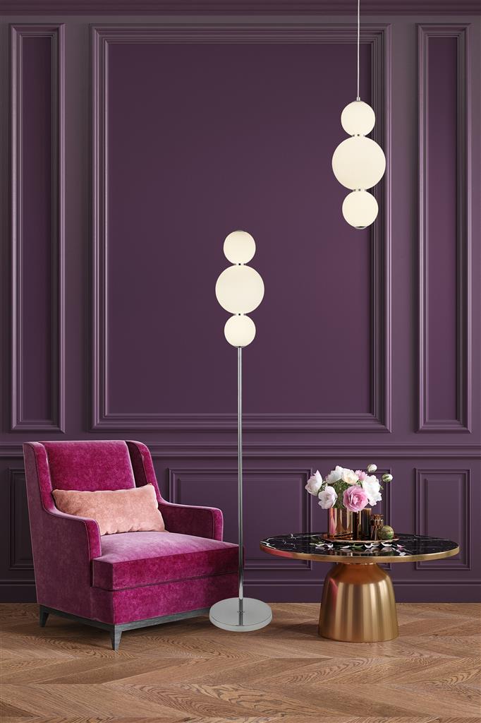 Snowball Ø18 Cromo Lámpas de techo De Searchlight - Snowball es una lámpara colgante que realmente se destaca: con sus pantallas redondas de vidrio opalino y un toque de cromo, tiene una expresión suave, casi táctil, de la que carecen muchas otras lámparas.