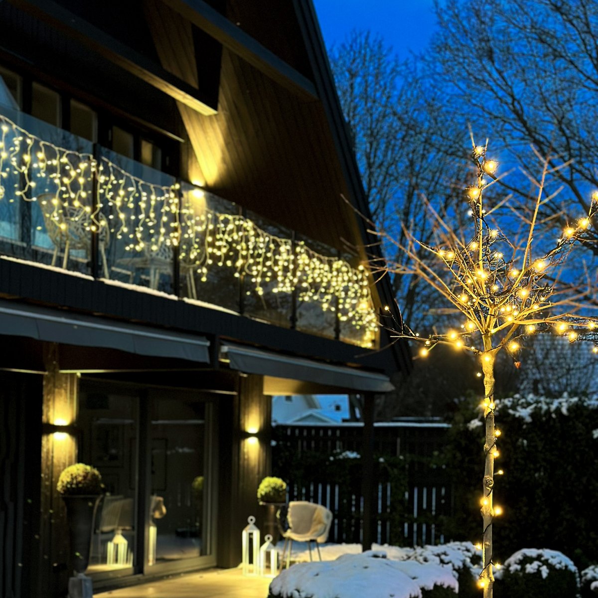 Ice Transparente De Lightson - Con una longitud total de 10 m (+3 m de cable de arranque), Ice es perfecto para colocar a la sombra/en el techo; esta valla, as&iacute; como a lo largo de vallas y muros.