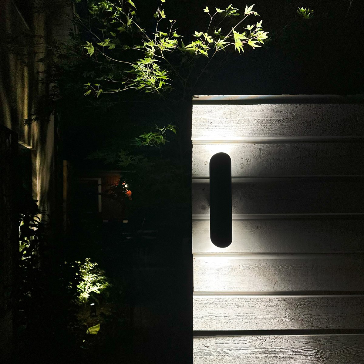 Wally Gris oscuro De Lightson - Enchufe de jard&iacute;n y Juego de LightsOn Un sistema de 12 voltios flexible y asequible para tu jard&iacute;n que puedes instalar t&uacute; mismo f&aacute;cilmente y ampliar posteriormente hasta 50 metros si es necesario.