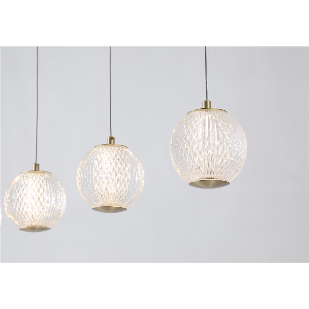 Allure 100cm Latón Lámpas de techo De Searchlight - Ya sea que desee una luz direccional sobre la mesa del comedor o una iluminación ambiental más suave, la lámpara colgante Allure le ofrece la oportunidad de crear la sensación adecuada.