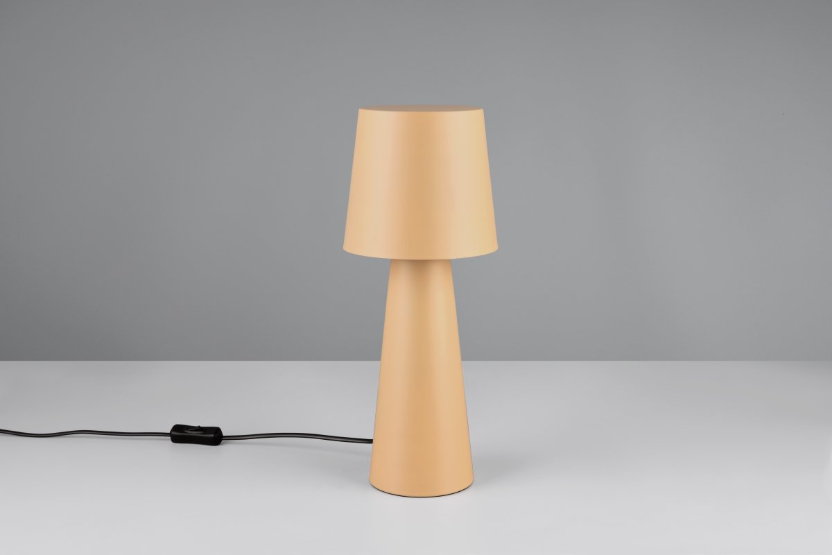 Nubian 40cm Marrón amarillento lámpara de mesa De Trio Lighting - Gracias a su diseño simple, la lámpara se adapta a una variedad de estilos de diseño de interiores y se centra en lo esencial: una luz agradable dirigida hacia abajo y una atmósfera elegante.