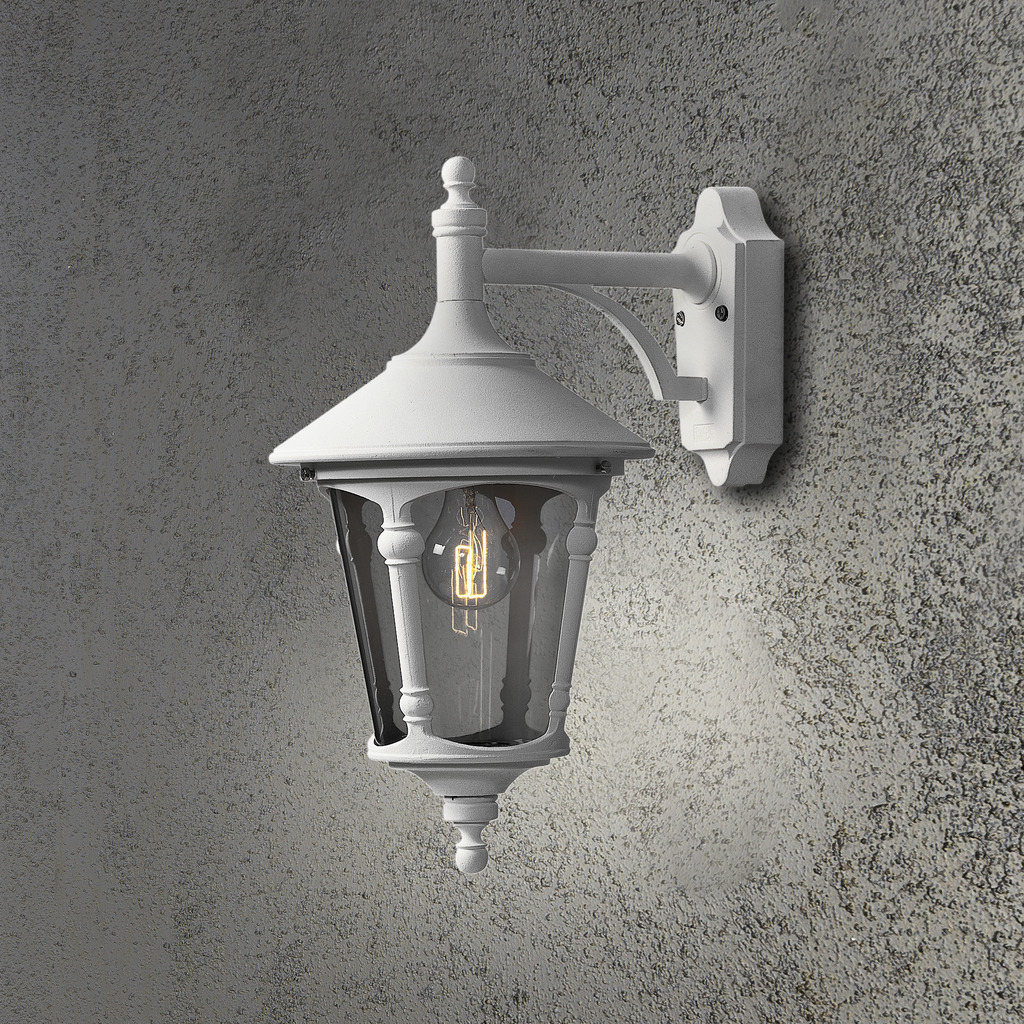Virgo Blanco lámpara de exterior De Konstsmide - La elegante forma de linterna y el diseño detallado hacen que la luz sea perfecta para crear un ambiente acogedor en entradas, caminos de jardín o terrazas.