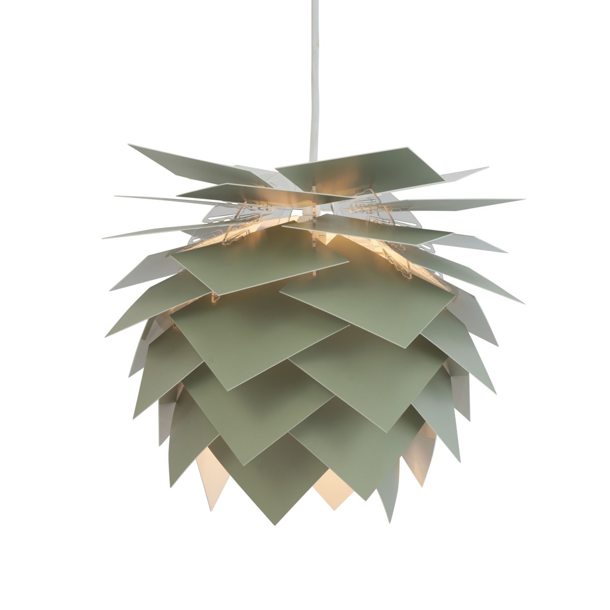 Illumin Ø35 Verde Lámpas de techo De Dyberg Larsen - La lámpara viene en una elegante caja negra con una exclusiva campana de techo Rosetta, un cable de tela de 3 metros y piezas que puedes ensamblar fácilmente tú mismo.