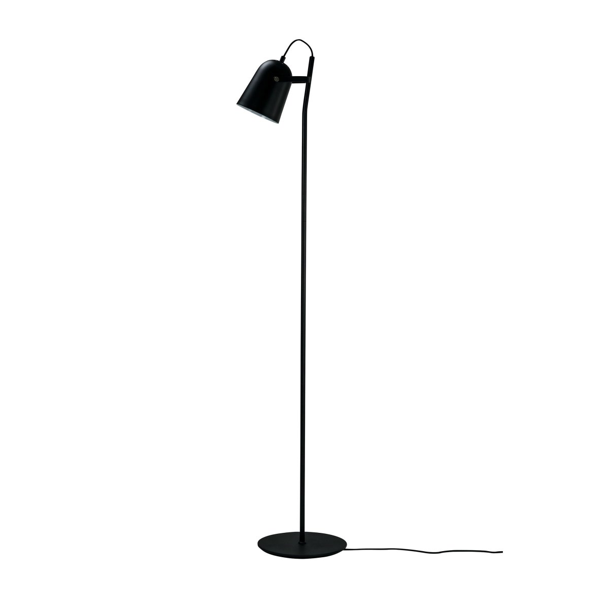 Oslo Negro lámpara de pie De Dyberg Larsen - Con su diseño simple en negro mate y su pantalla ajustable, Oslo crea un agradable punto de luz que encaja perfectamente en la sala de estar, junto al sillón de lectura o en el dormitorio.