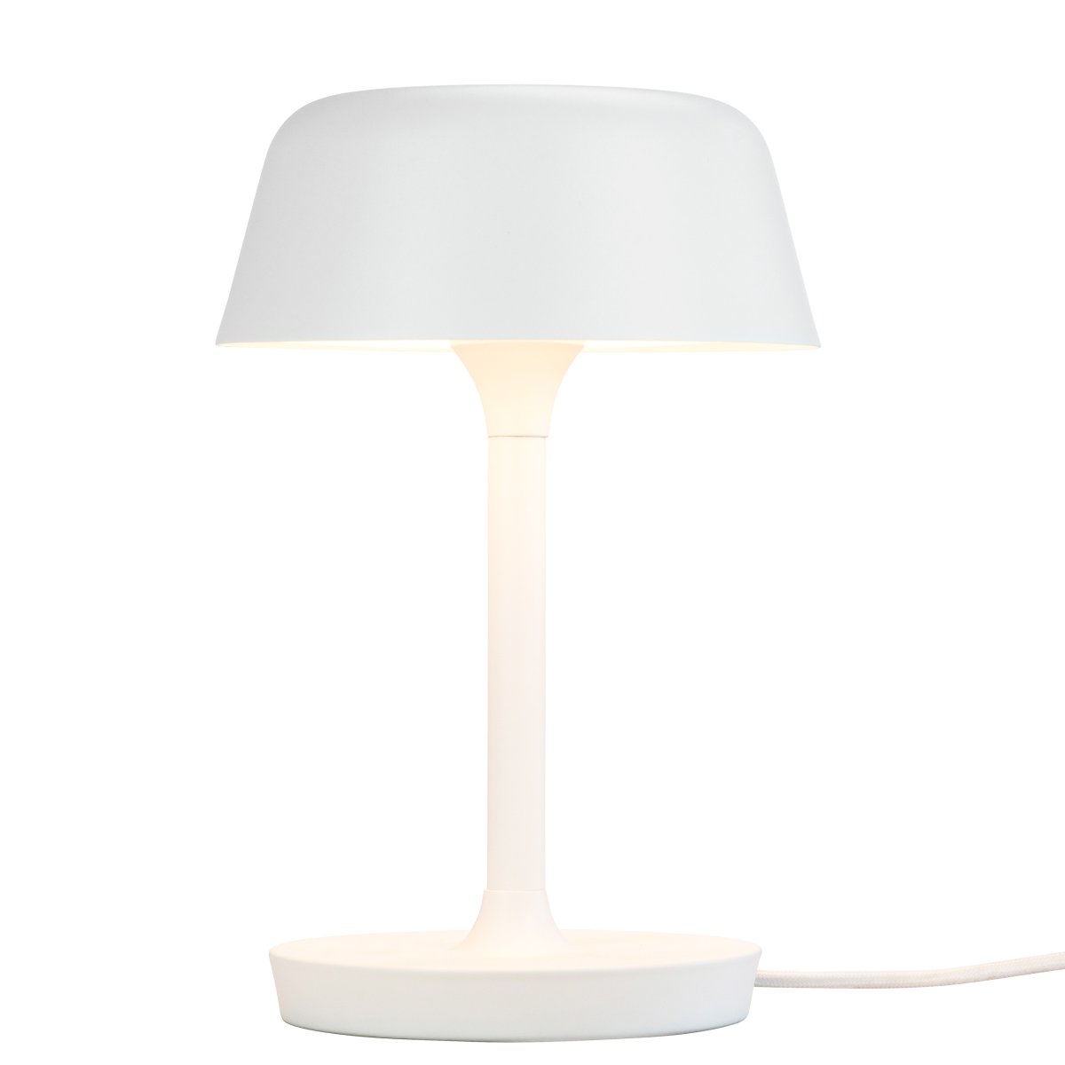 Valencia 30cm Blanco lámpara de mesa De Dyberg Larsen - La lámpara de mesa Valencia es una lámpara elegante y única que emite una luz hermosa y agradable.