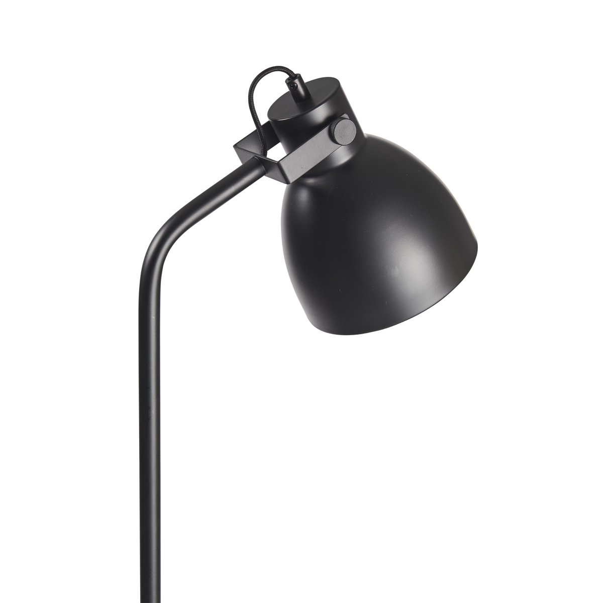 Coast Negro lámpara de pie De Dyberg Larsen - Se suministra con cable textil negro de 1,8 m de longitud con interruptor de encendido.