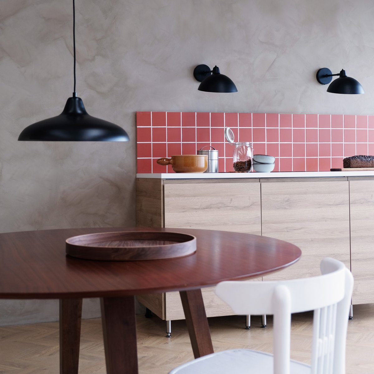 Futura 43cm Negro lámpara de pared De Dyberg Larsen - Se suministra con cable textil negro de 2 m de longitud con interruptor de encendido.
