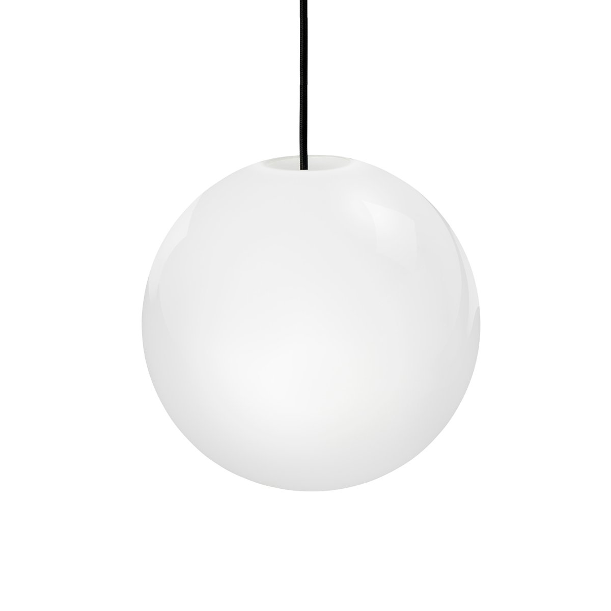 Cafè Ø20 Ópalo Lámpas de techo De Dyberg Larsen - Esto crea una hermosa luz que brilla sobre una mesa, en un rincón, junto a la cama o en un acogedor rincón de lectura.