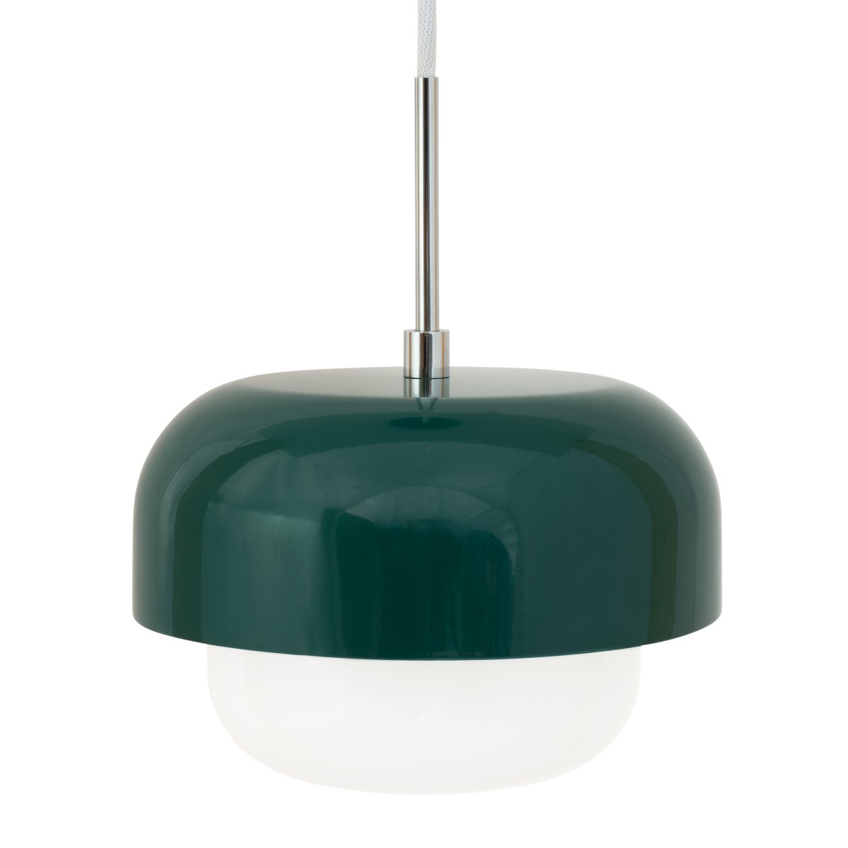 Haipot Ø23 Verde oscuro Lámpas de techo De Dyberg Larsen - La lámpara Haipot tiene una elegante pantalla de cristal opalino y una pantalla de metal de color verde apagado.