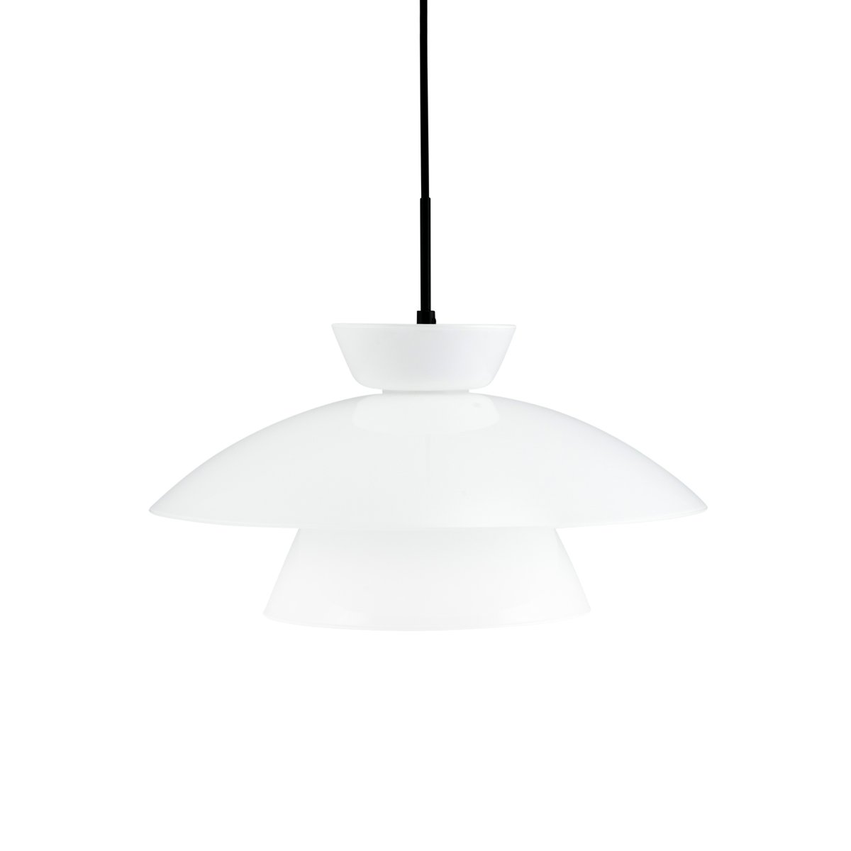 Valby Ø28 Ópalo Lámpas de techo De Dyberg Larsen - La lámpara de techo Valby Opal viene con un cable textil negro de 3 m de largo, que le da la opción de colgar la lámpara.