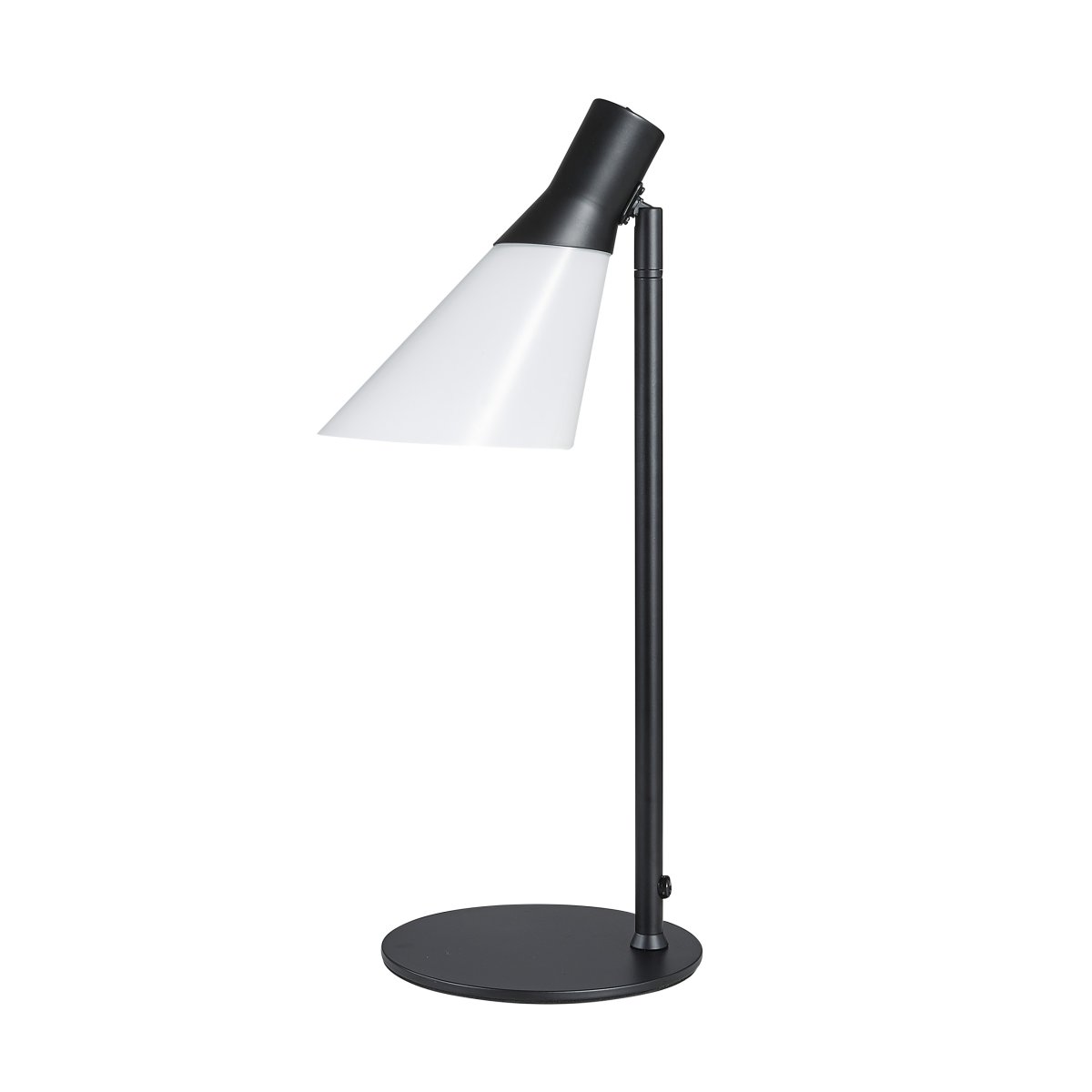 Gent 48cm Negro lámpara de escritorio De Dyberg Larsen - Gent es una lámpara de mesa moderna y elegante con pantalla de cristal opalino combinado con metal negro.